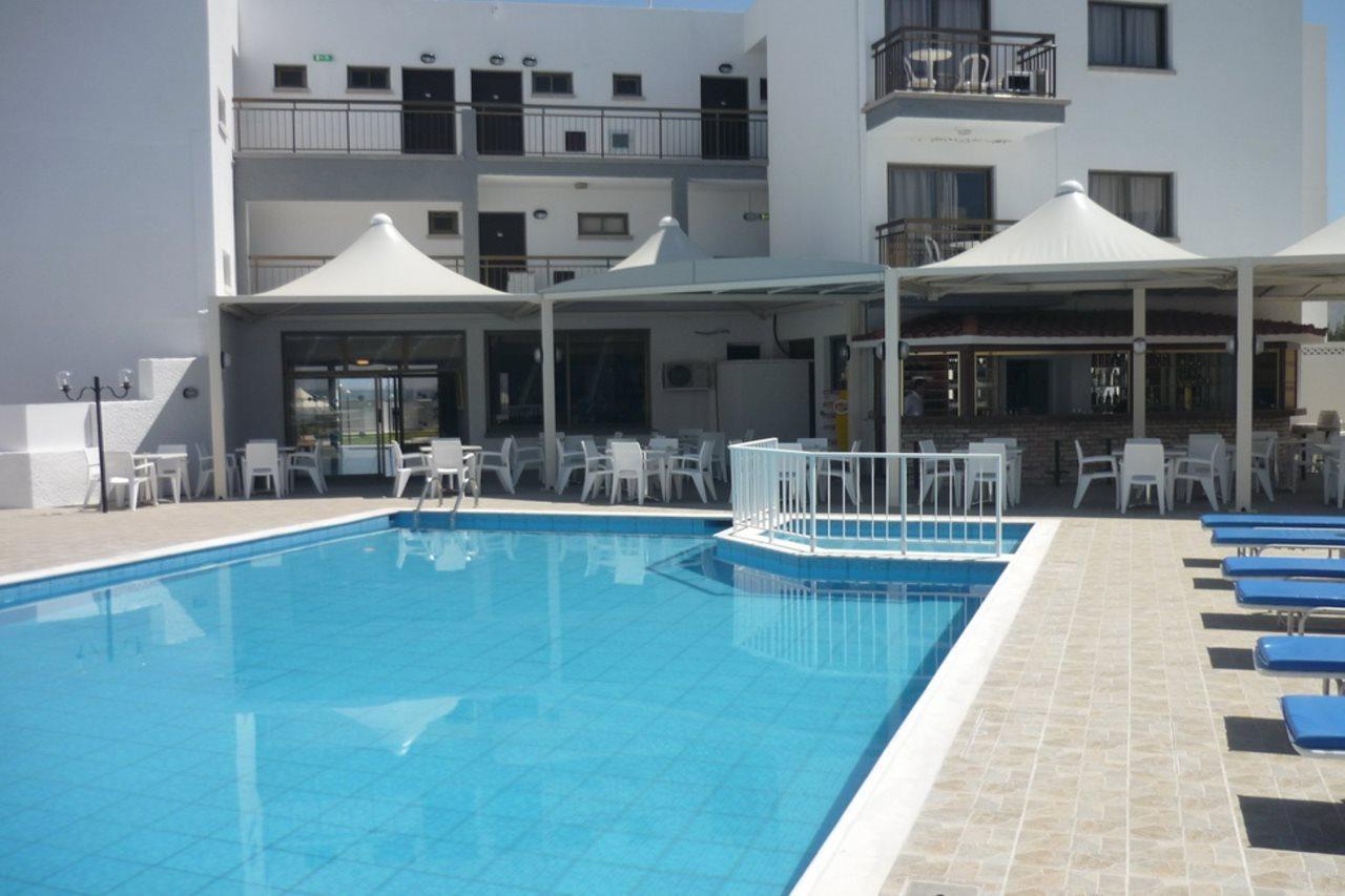 Penelope Beach Hotel Pernera Exterior photo